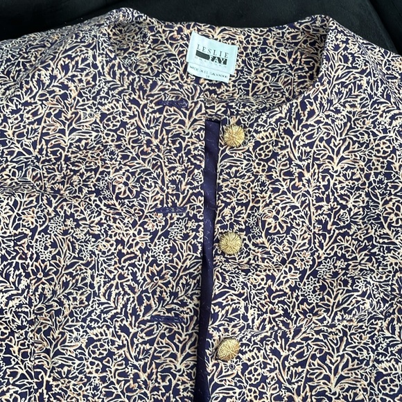 EUC Vintage Floral Button Down Shirt Blouse - Picture 5 of 7